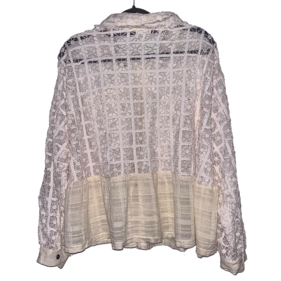 POL Textured Cream and Natural oversized Shacket - Picture 4 of 8